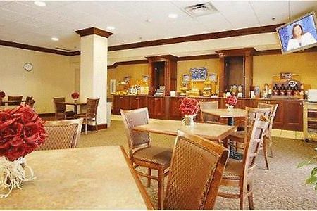 Holiday Inn Express Waterbury Restaurante foto